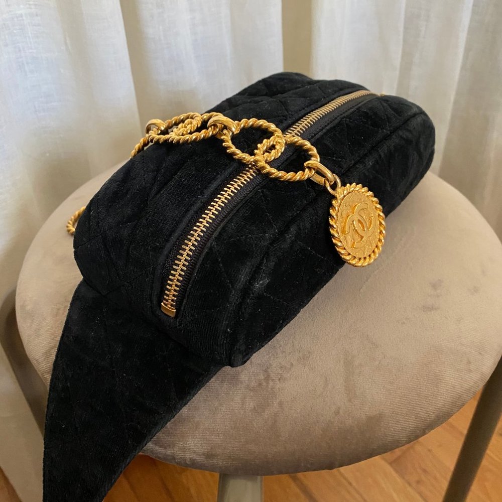 Chanel Vintage 90's Waist Fanny Pack Belt Bag - Picture 4 of 14